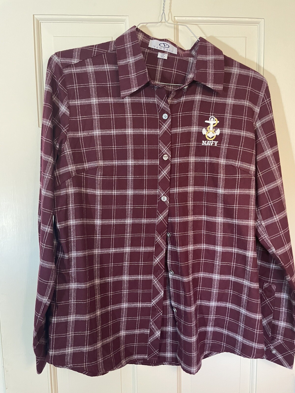 VANTAGE – US NAVY – WOMEN’S BUTTON FRONT FLANNEL SHIRT – SIZE LARGE