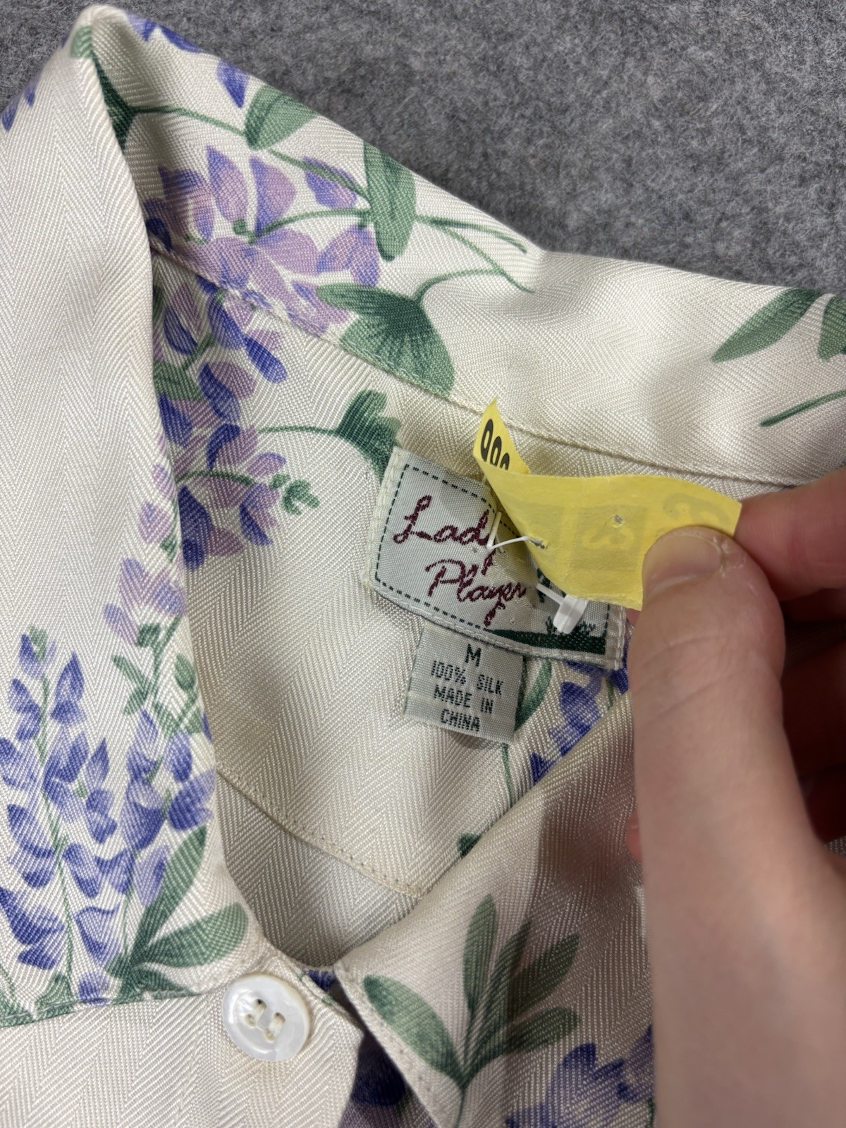 Vintage 80s Lady Player Women’s M 100% Silk Purple Floral Golf Classy Coastal