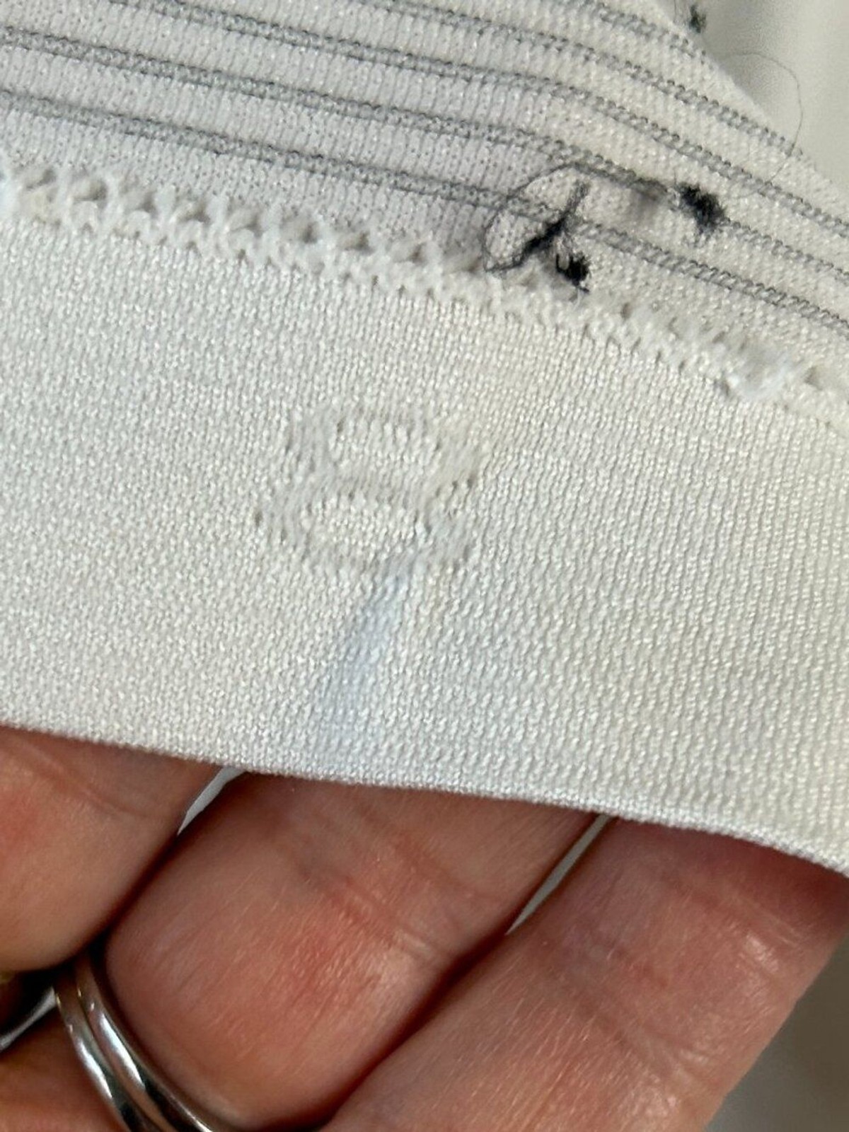 Lululemon Off White Base Layer Long sleeve top 8 (spot)