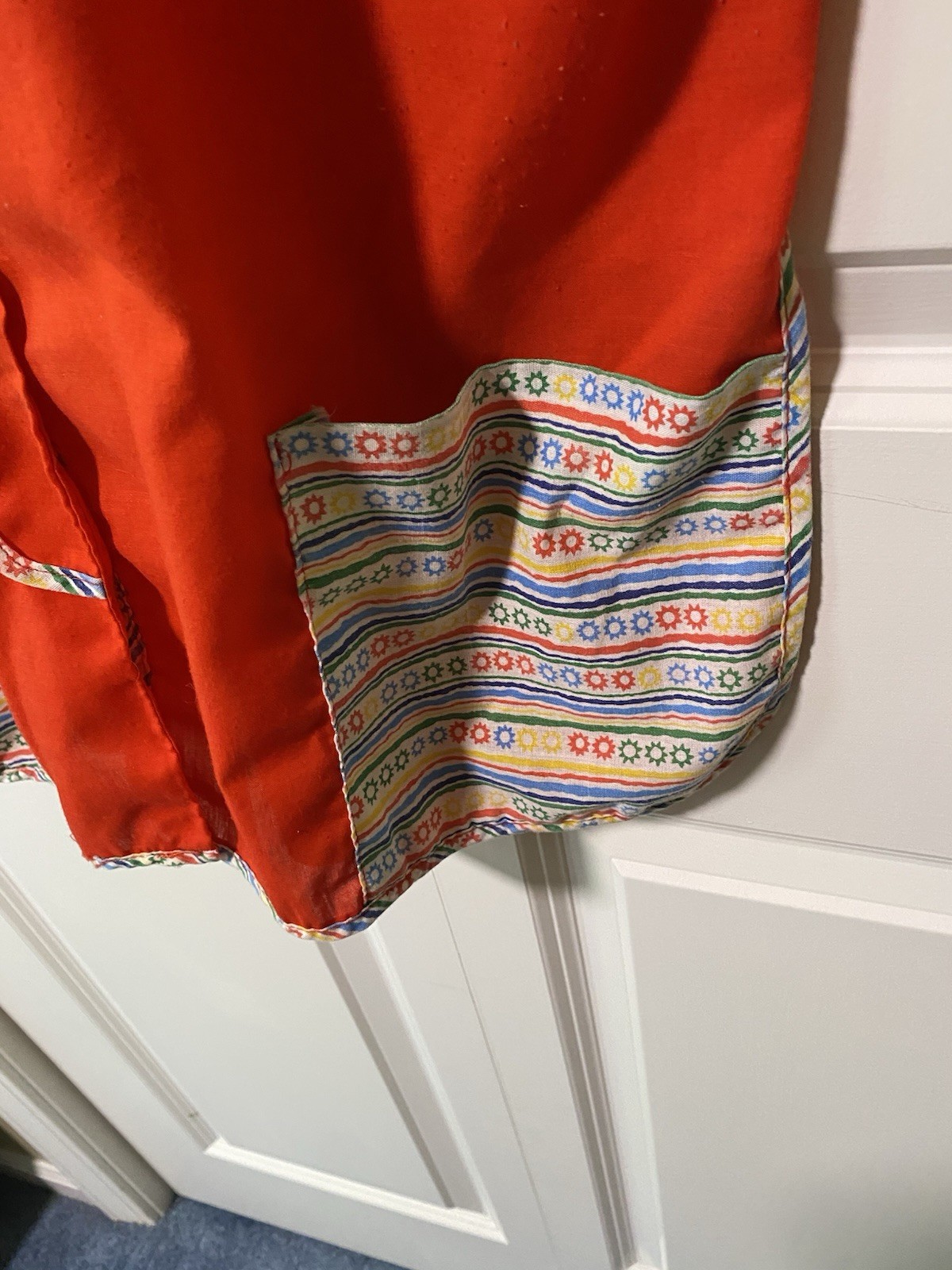 Vintage Apron Shirt 60’s 70’s Floral Fabric Smock Top Snap Front Pockets