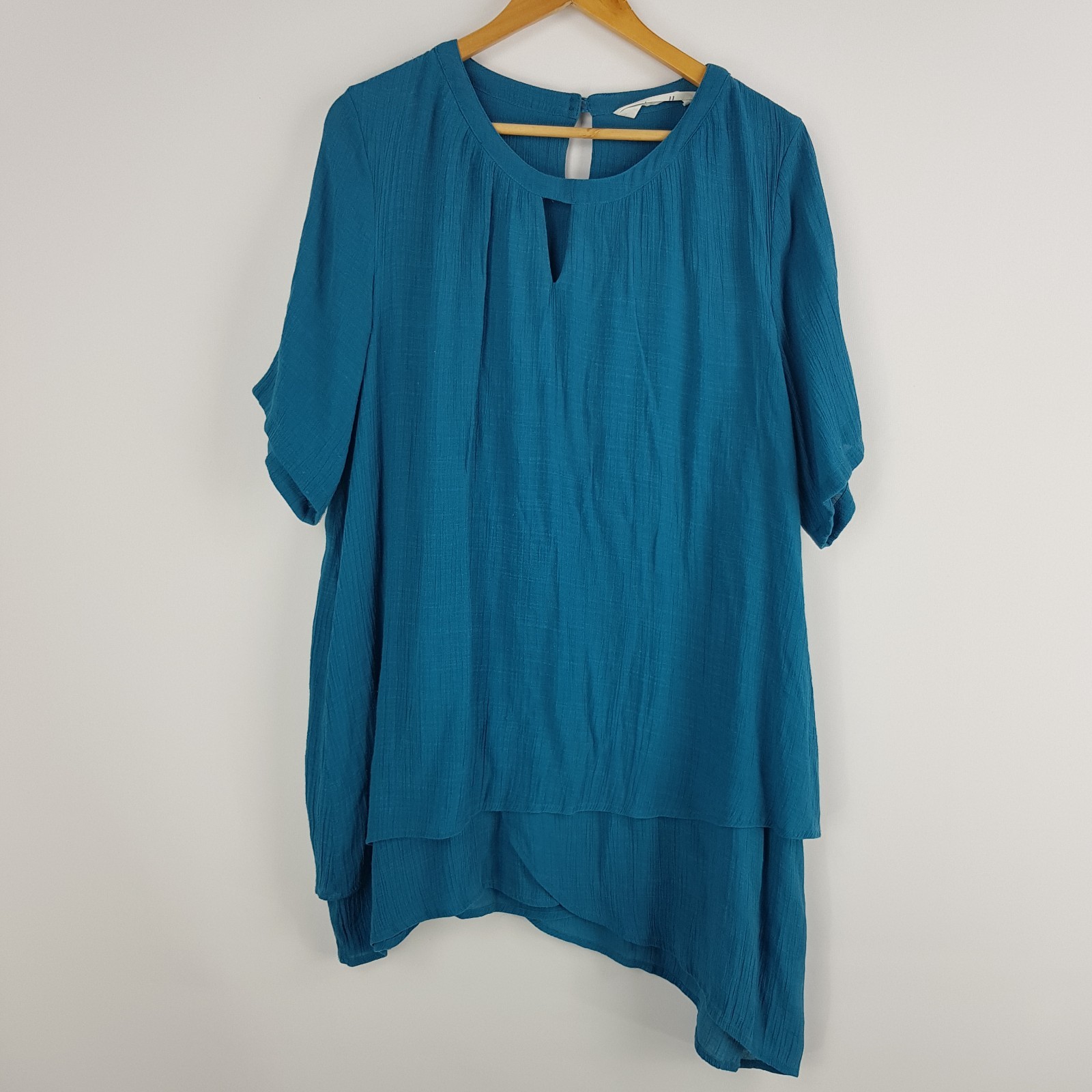 Virtuelle Womens Size 18 Blue Varied Hem Loose Blouse Curved Neckline