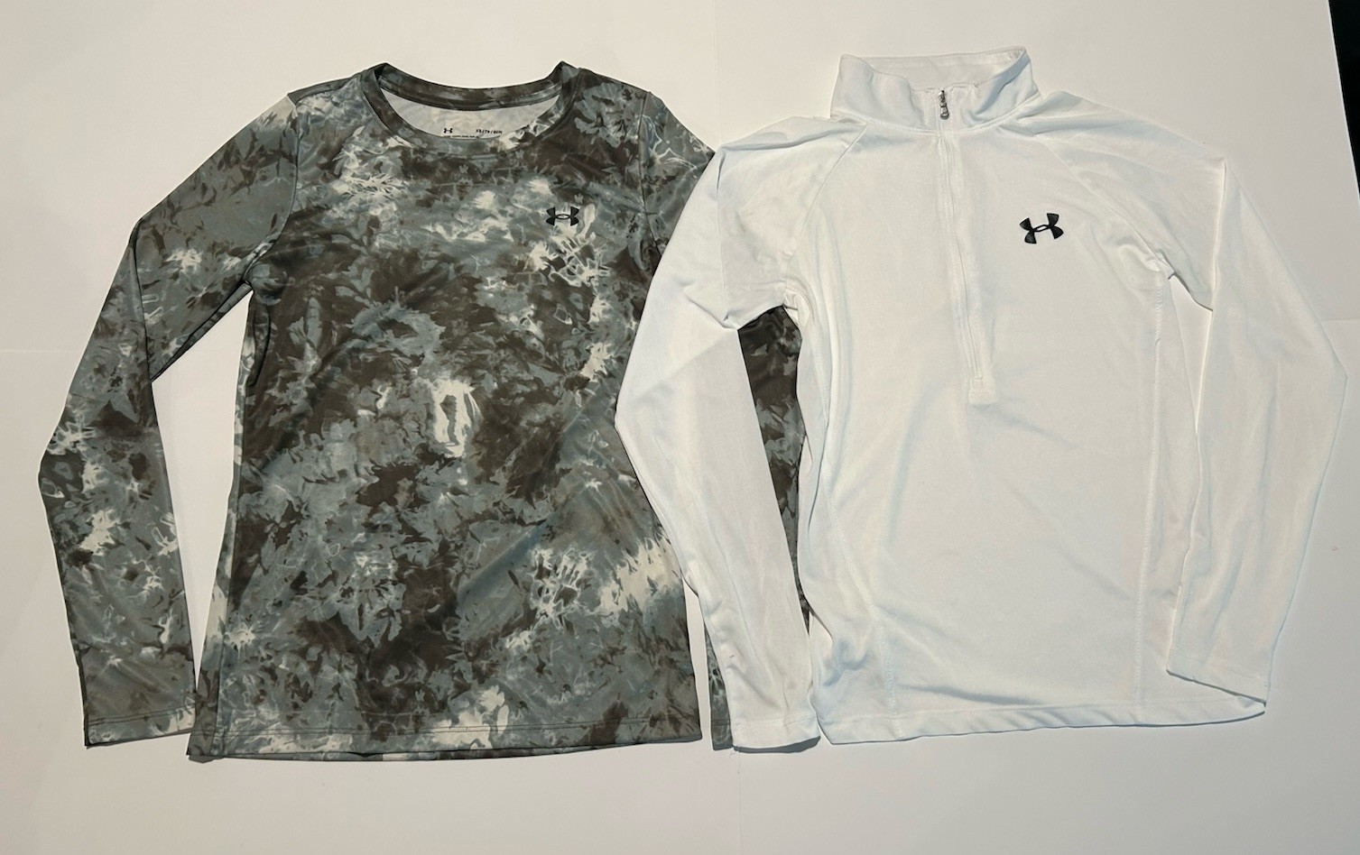 Under Armour Women’s HeatGear Long Sleeve Pullover Tops White Gray Black XS S