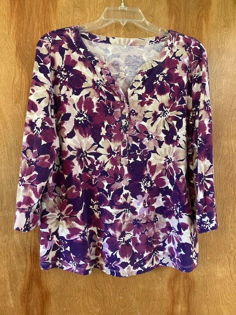Studio Works Womans top – Purple Floral – 3/4 Sleeve – XL – EC