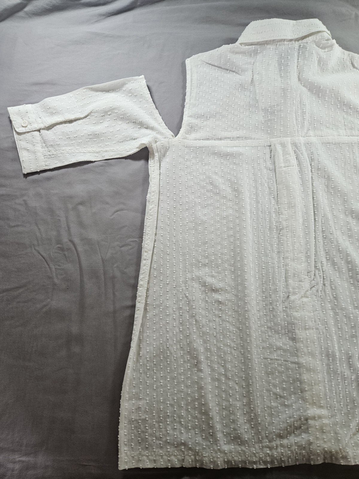 Ocean Land Button Down Women’s Shirt Medium Cold Shoulder/cut Out Sleeve Design