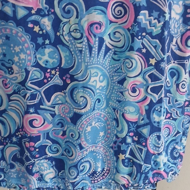 Lilly Pulitzer Women’s M Blue/Pink/White Abstract Octopus Henley V-Neck Top
