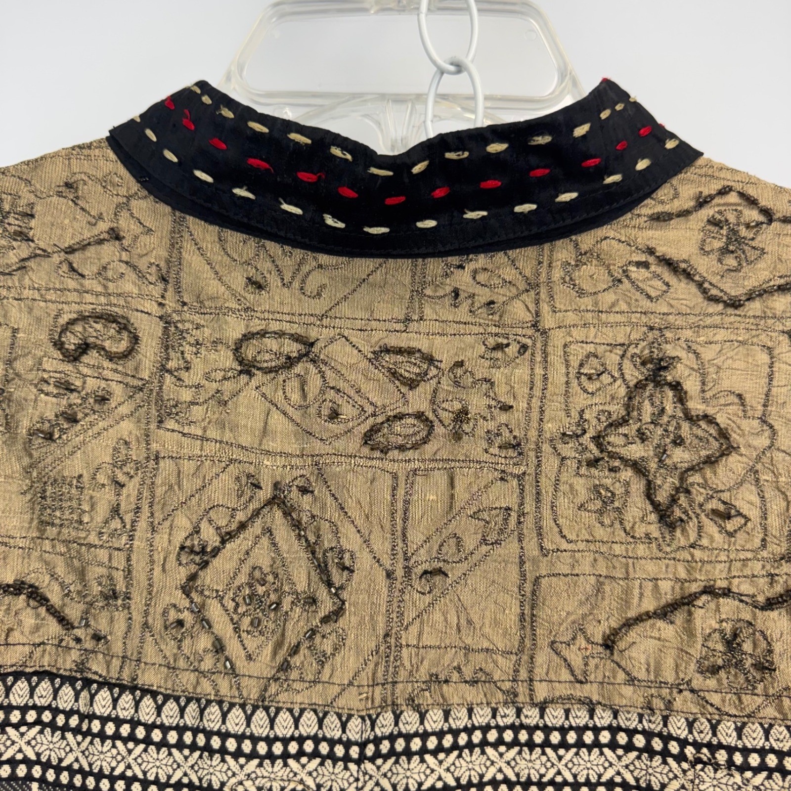 Chicos Silk Blend Patchwork Embroidered Button Front Blouse Gold Black Size 3