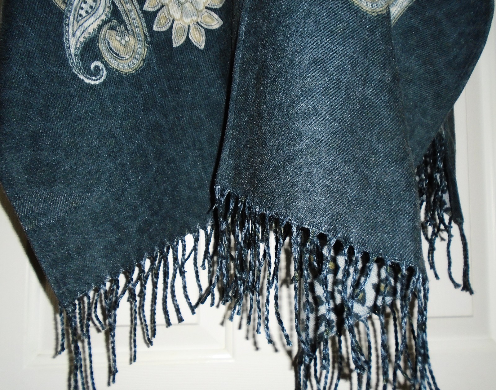 Chico’s PAISLEY LEOPARD REVERSIBLE RUANA OS Gray Fringe Wrap BOHO NWT $140