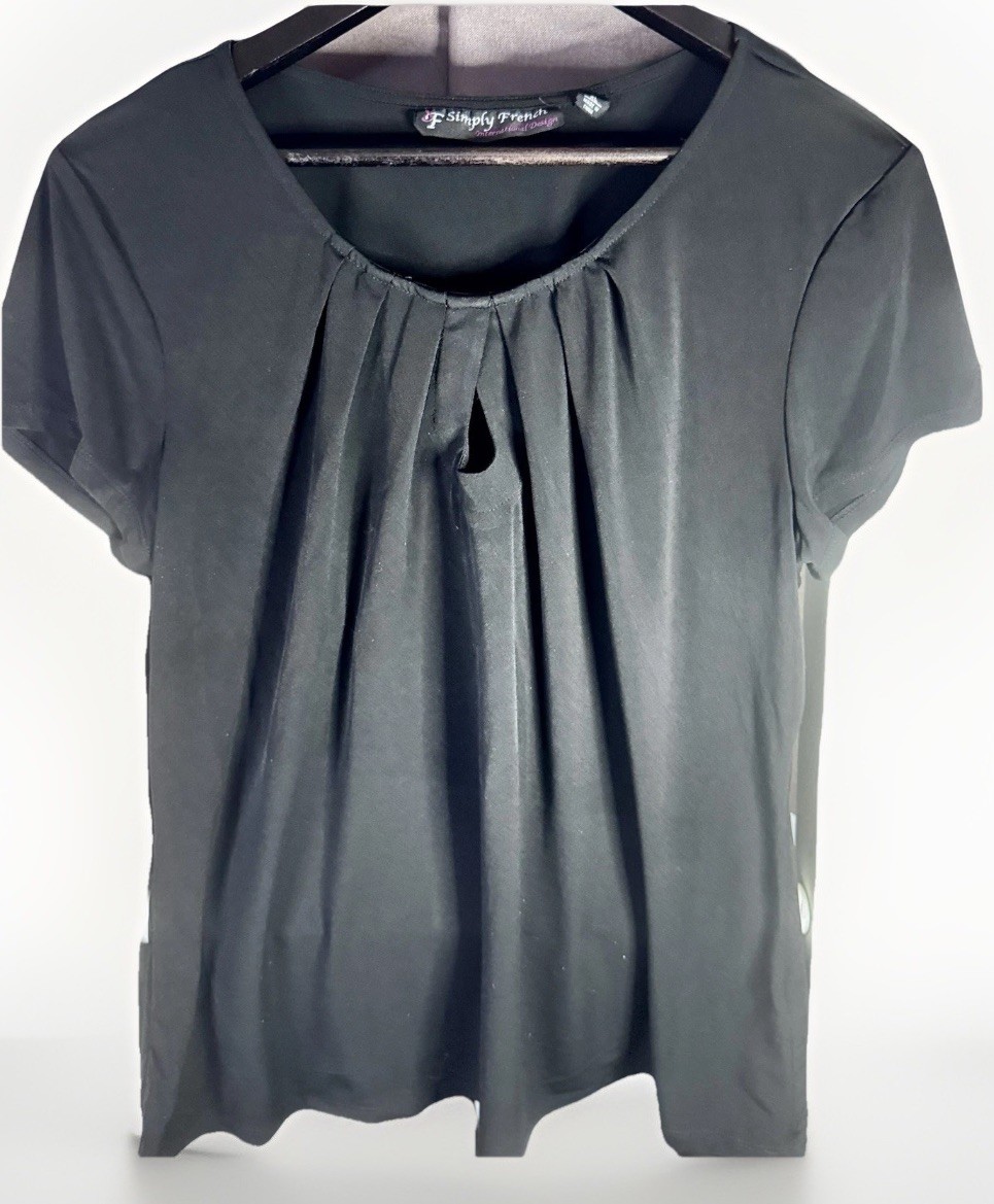 Simply French Black Pleated Keyhole Short Sleeve Blouse XL Knit