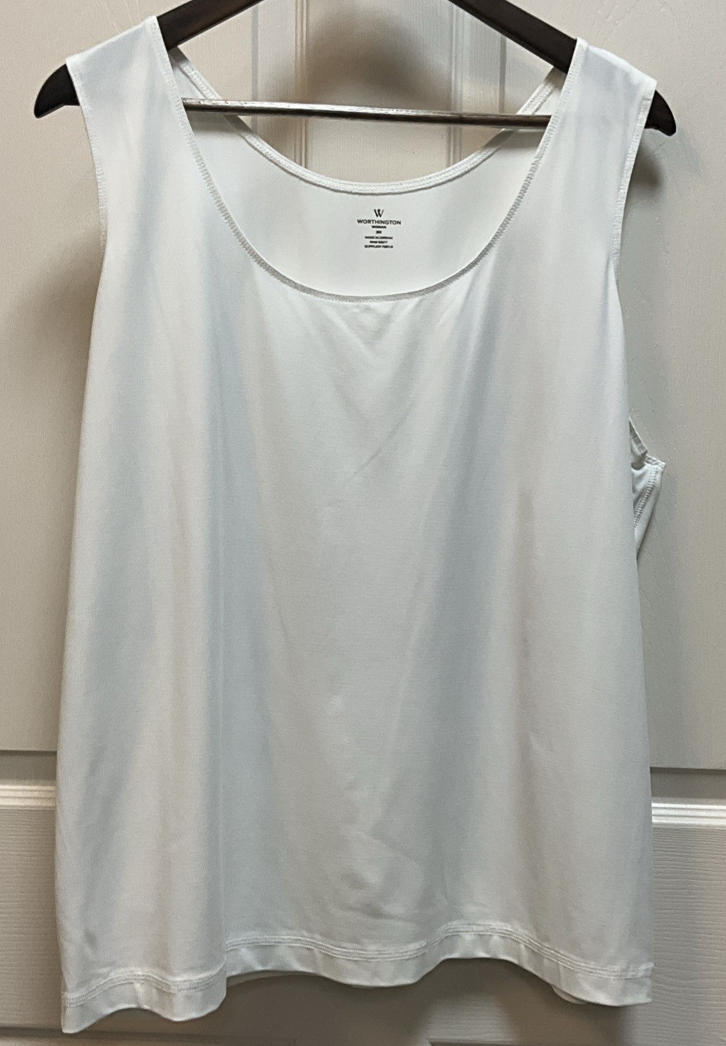 Worthington Woman 3X Ivory Nylon Spandex Blend Tank Top Shell Liner 44” Chest