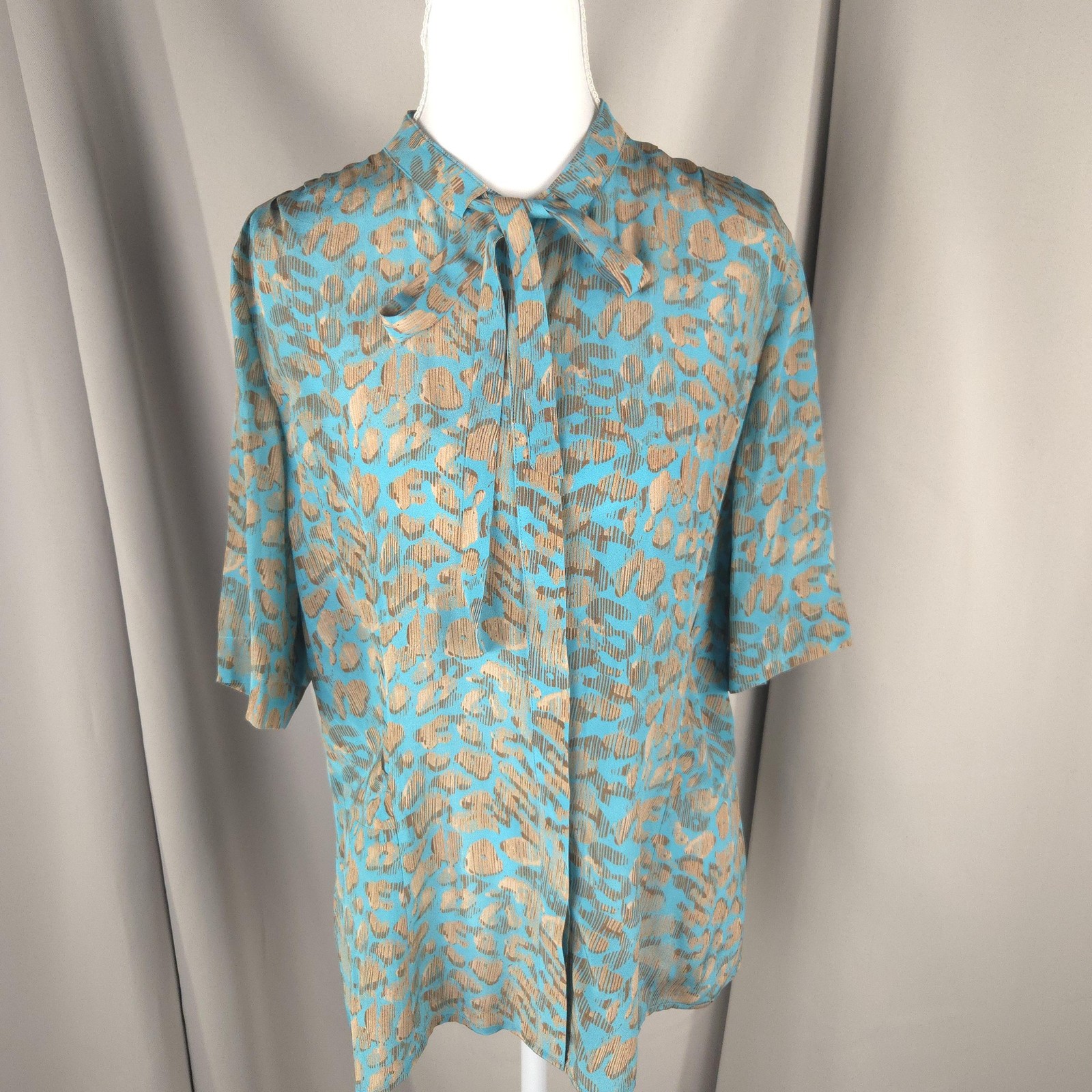 Doncaster Collection Blouse Womens M Blue Silk Animal Print Tie Office Siren