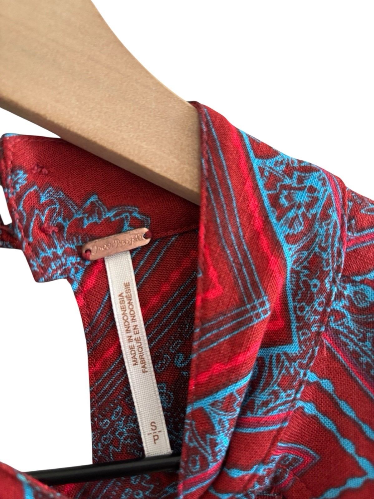 Free People Walking On A Dream Tunic Top Women’s S Red Blue Keyhole Aztec Boho
