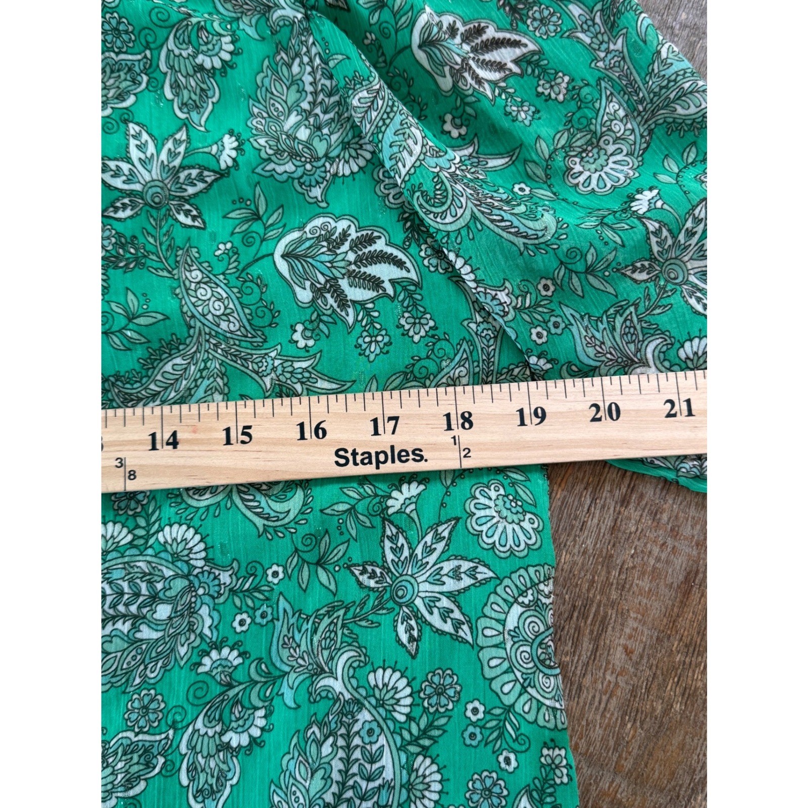 Cupcakes and Cashmere Green Paisley Ruffle Tie Neck Blouse Small Metallic Accent