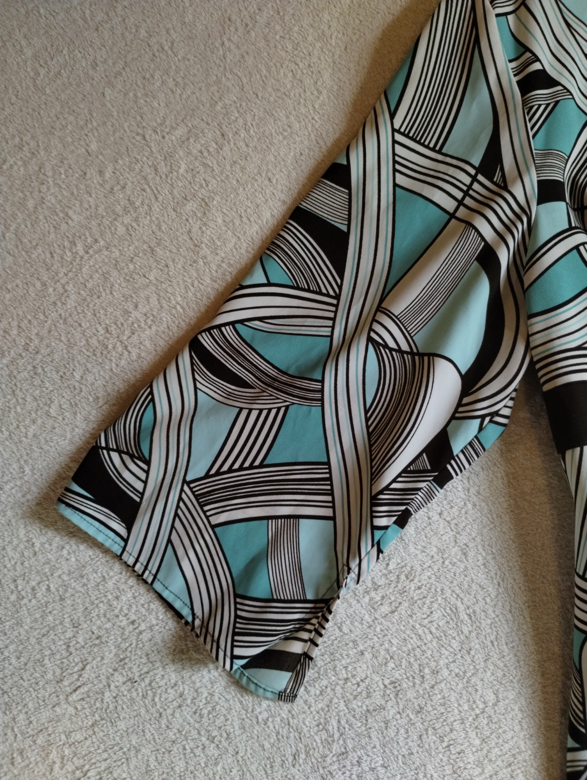 Cato Women’s Plus Size Blouse Size 22/ 24 W Other Measurements In Photos.