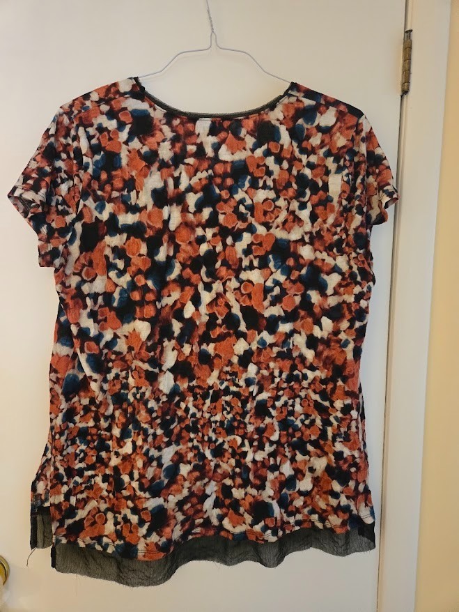 Simply Vera by Vera Wang Scoop Neck Black Fray Hem Multi-Color Top XL
