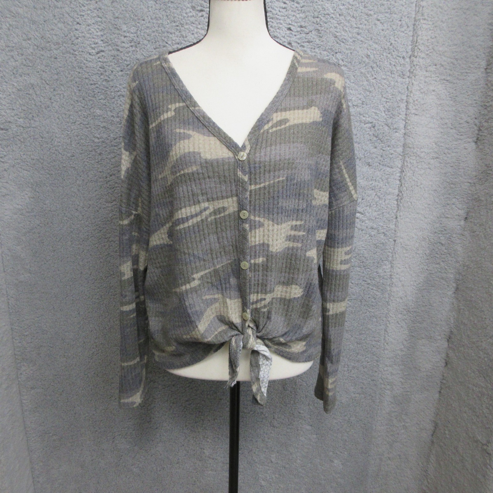 Altar’d State Womens M Gray Camo Waffle Knit Tie Front Button Cardigan Top Boho