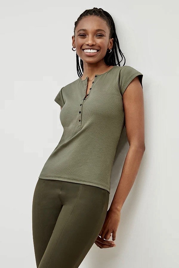 M.M. LAFLEUR Sage Green “Mori” Ribbed Pima Cotton Cap Sleeve Henley Top Sz M