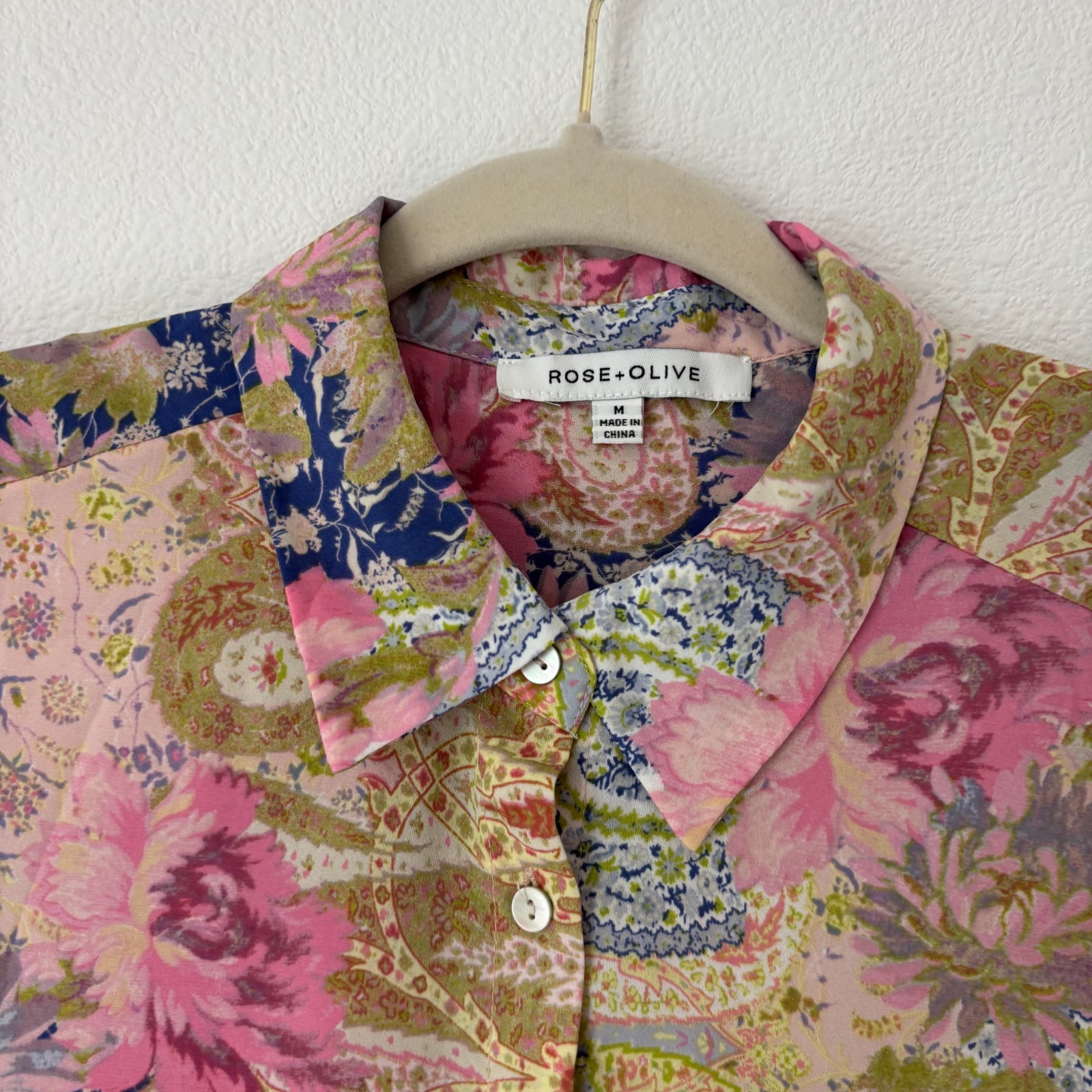 Rose & Olive Top Women’s Medium Pink Yellow Blue Floral Paisley Blouse Romantic