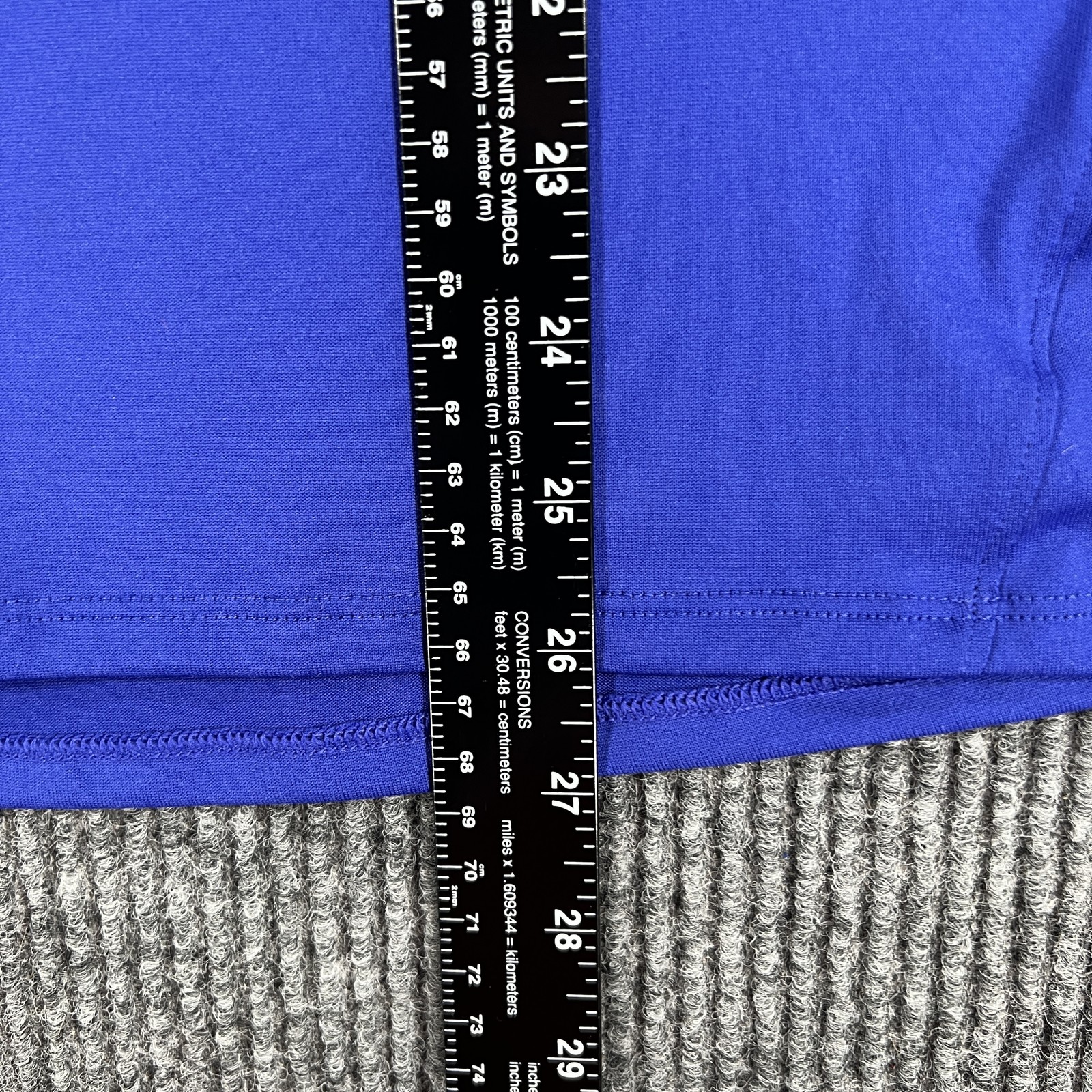 Under Armour Pullover Womens Medium AllSeasonGear Semi Fitted Quarter Zip Top