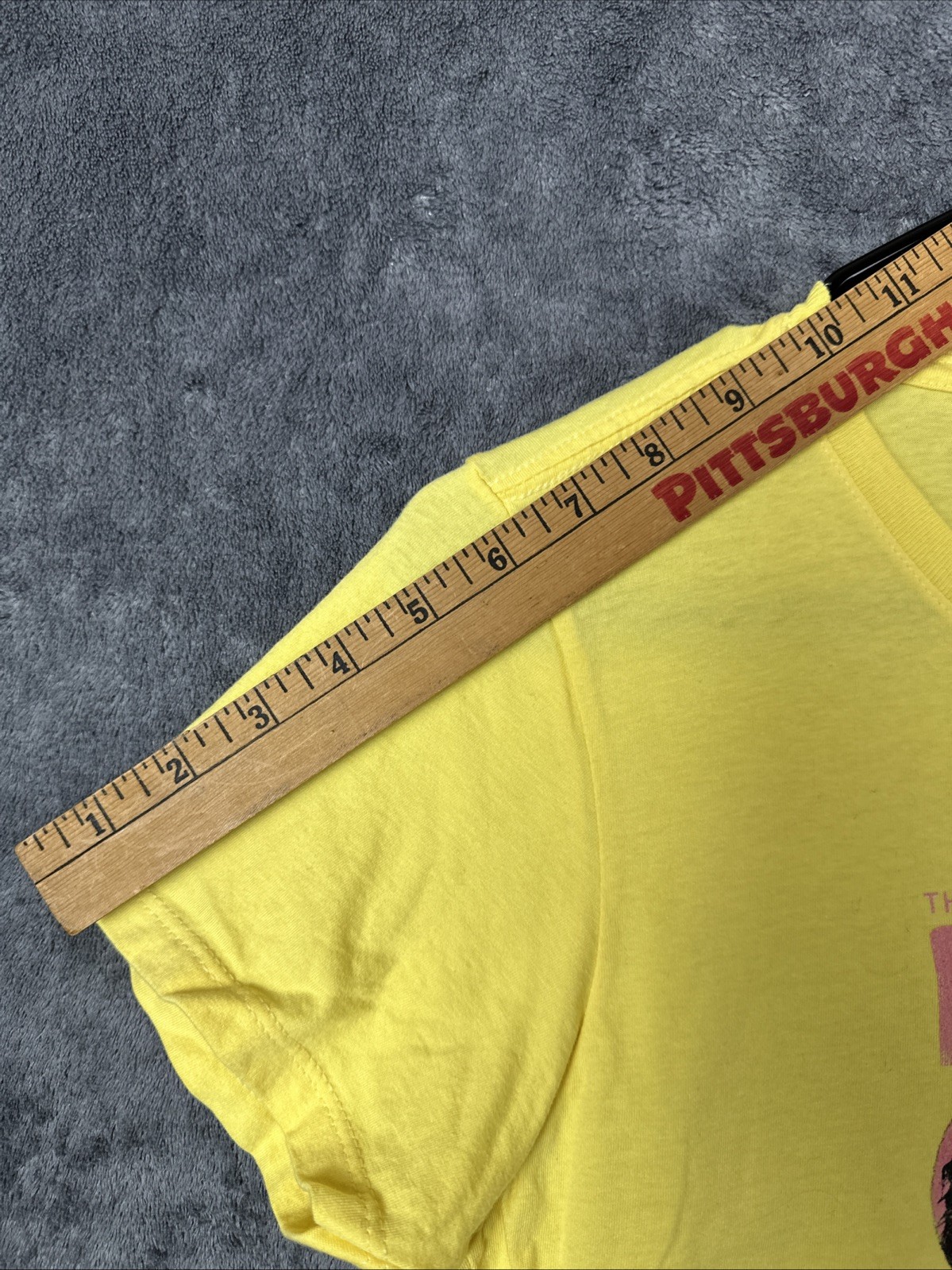 Pink Floyd 1971 Women’s Small Graphic T Shirt Yellow Band Tee Music Rock