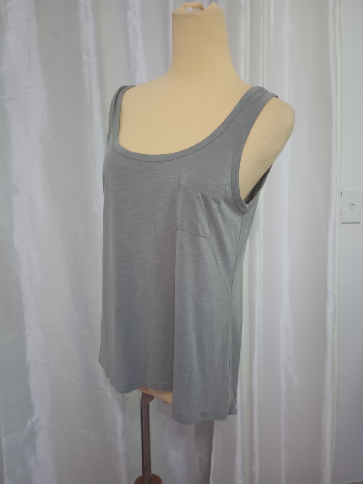 PINK NOTE Women’s Size Large Tank Top Pale Green Sleeveless Blouse Casual