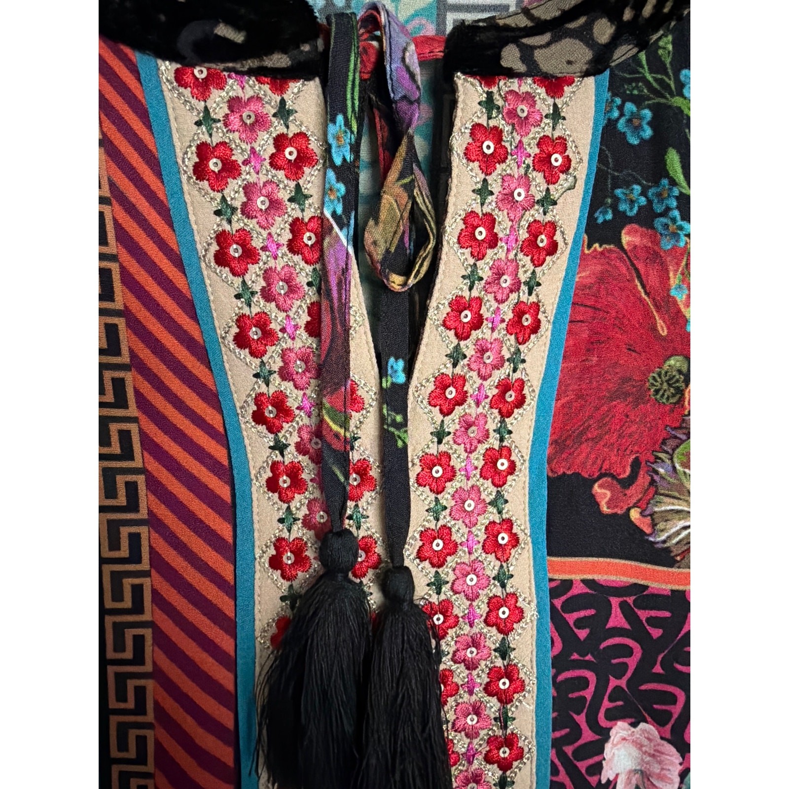 John Mark Multi-Print Top Embroidered Detail Women’s 3X NEW