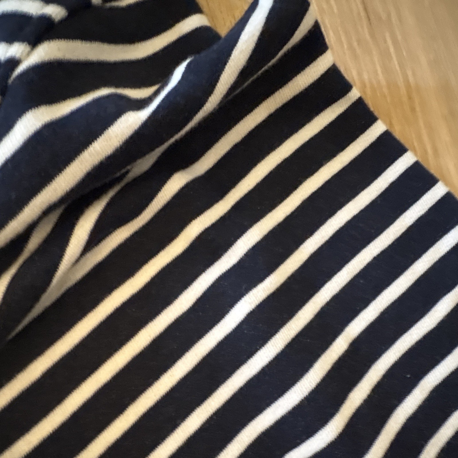 OAT New York Women’s L Navy/White Striped Crew Neck Long Sleeve Sweatshirt