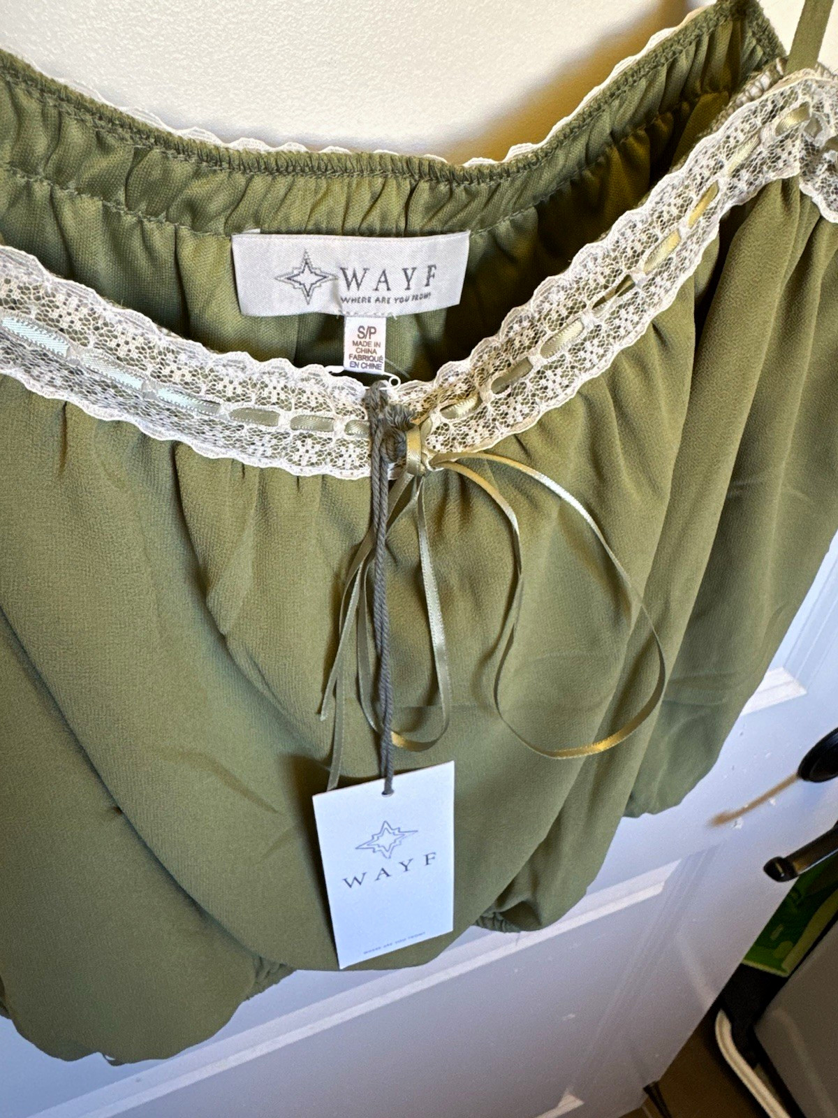 WAYF Green Lace Trim Ribbon Tie Camisole Tank Top Spaghetti Strap S