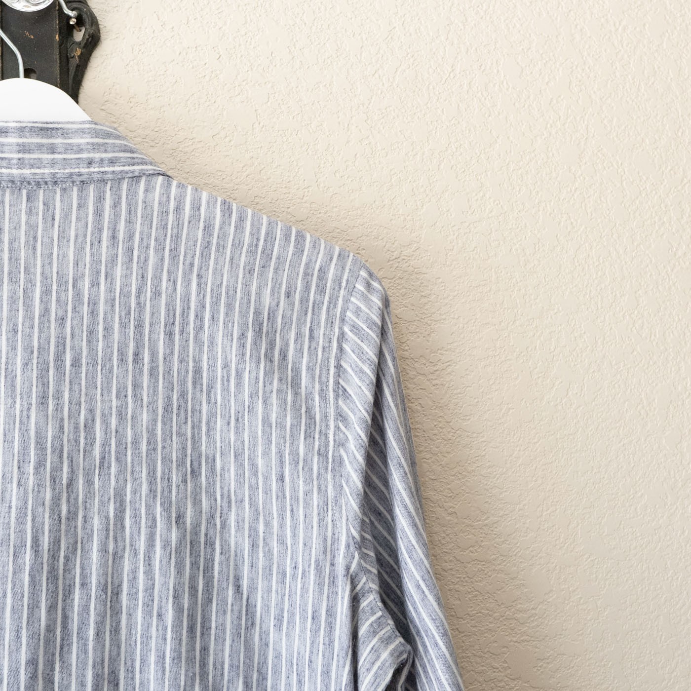 Lucky Brand Womens Shirt L Gray White Stripe Button Back Cotton Blend Oversized