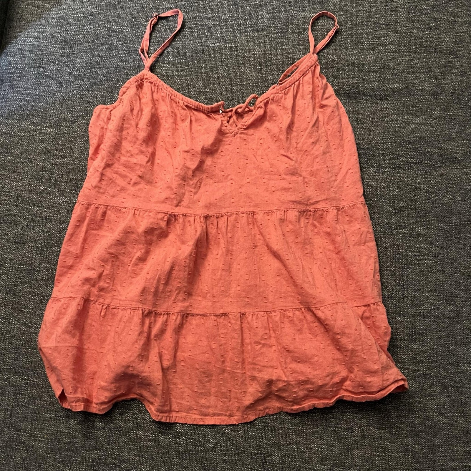 Womens Tops Lot Medium 2pc Levi’s Old Navy Rainbow Tee Cami Shirts Summer