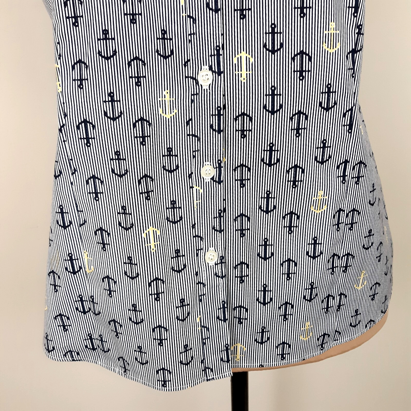 Charter Club Nautical Sleeveless Blouse Women’s 12P Tailored Fit Button-Up Blue