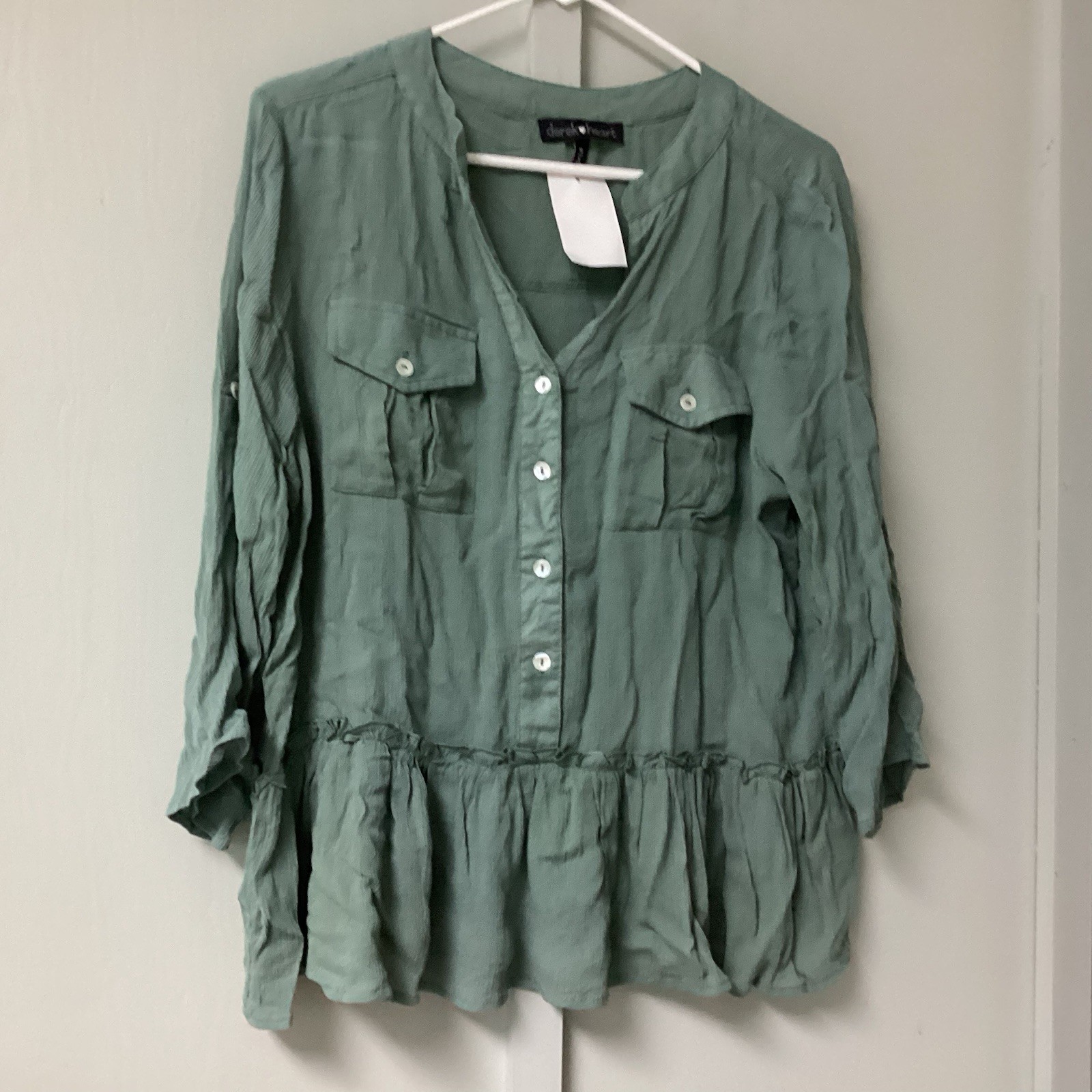 Derek Heart Women’s Blouse Size Medium Dusty Green Crinkle Popover Roll Sleeve
