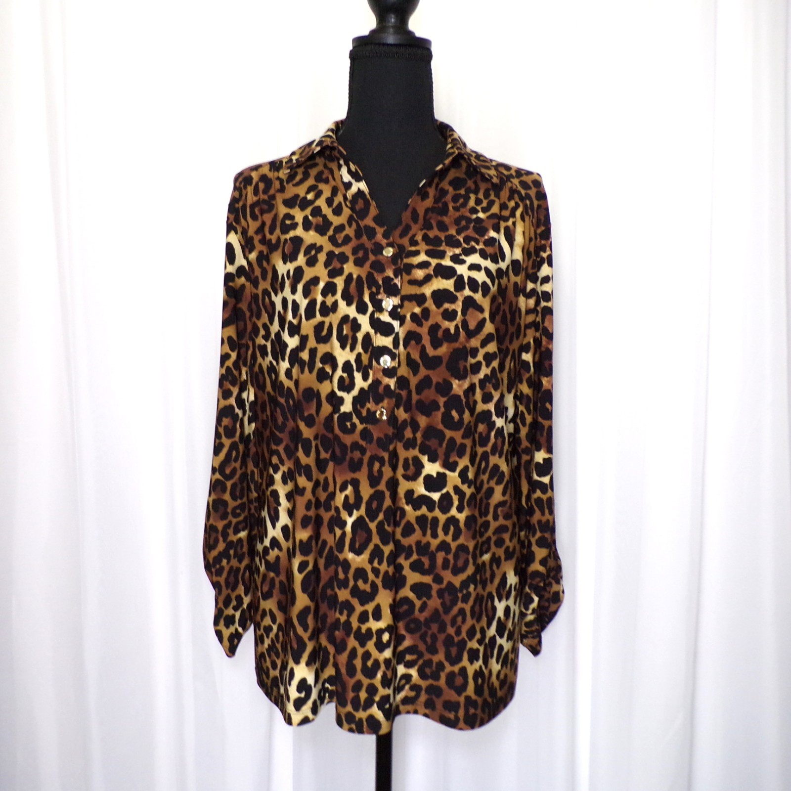 Anne Klein Leopard Animal Print Top Womens Large Gold Button Roll Tab Sleeves