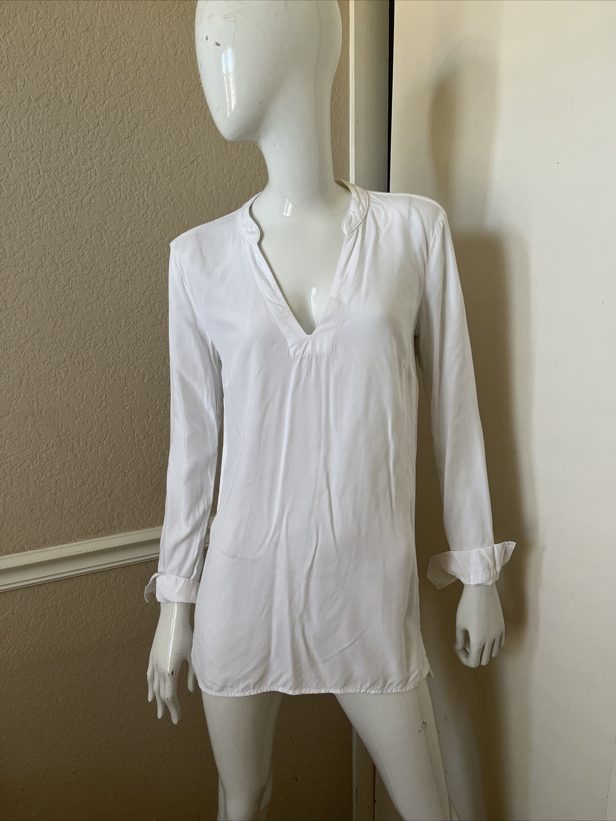 SPLENDID Bright White 100% Rayon Contrast Panel V-Neck Pullover Shirt Sz XS