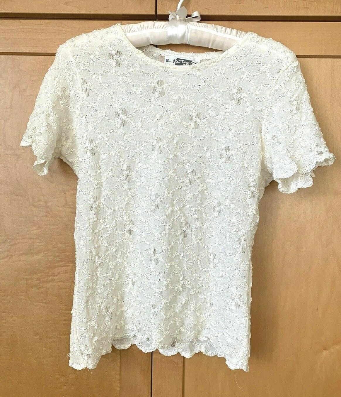 EK Designs White Shell Top, M