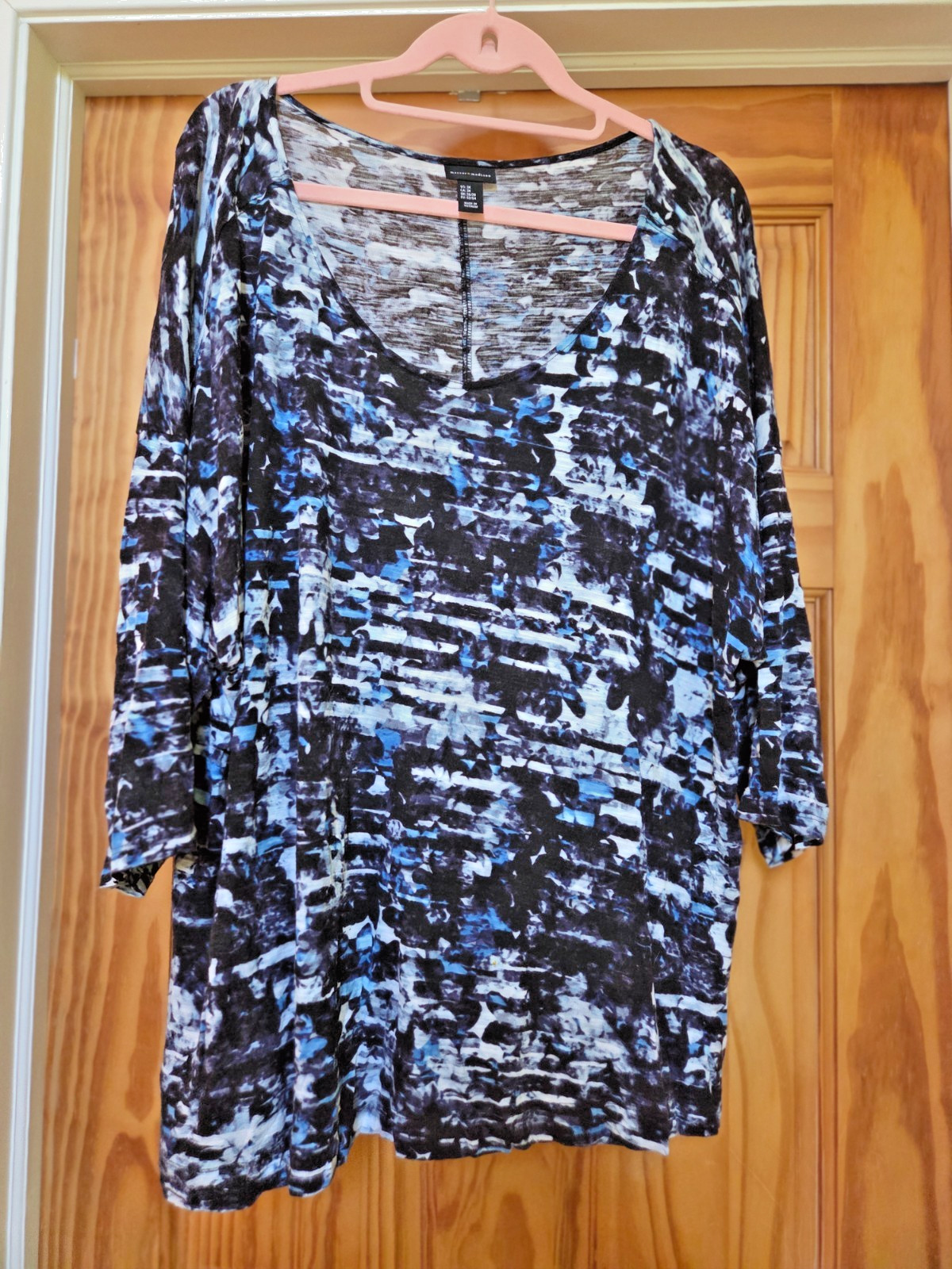 Plus Sized Multi-Colored 3/4 sleeve Top Blue/Black/White