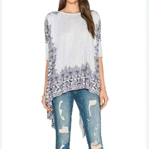 Free People Oversized Boho Print Pick Me Up Cape Like High Low Shirt Sz M