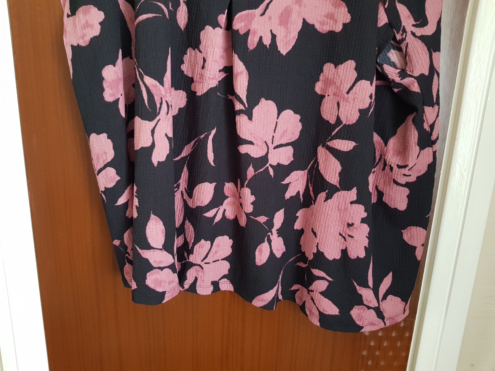 Yours Curve Black & Pink Floral Textured Pleat Front Top Blouse Size 30-32 BNWT
