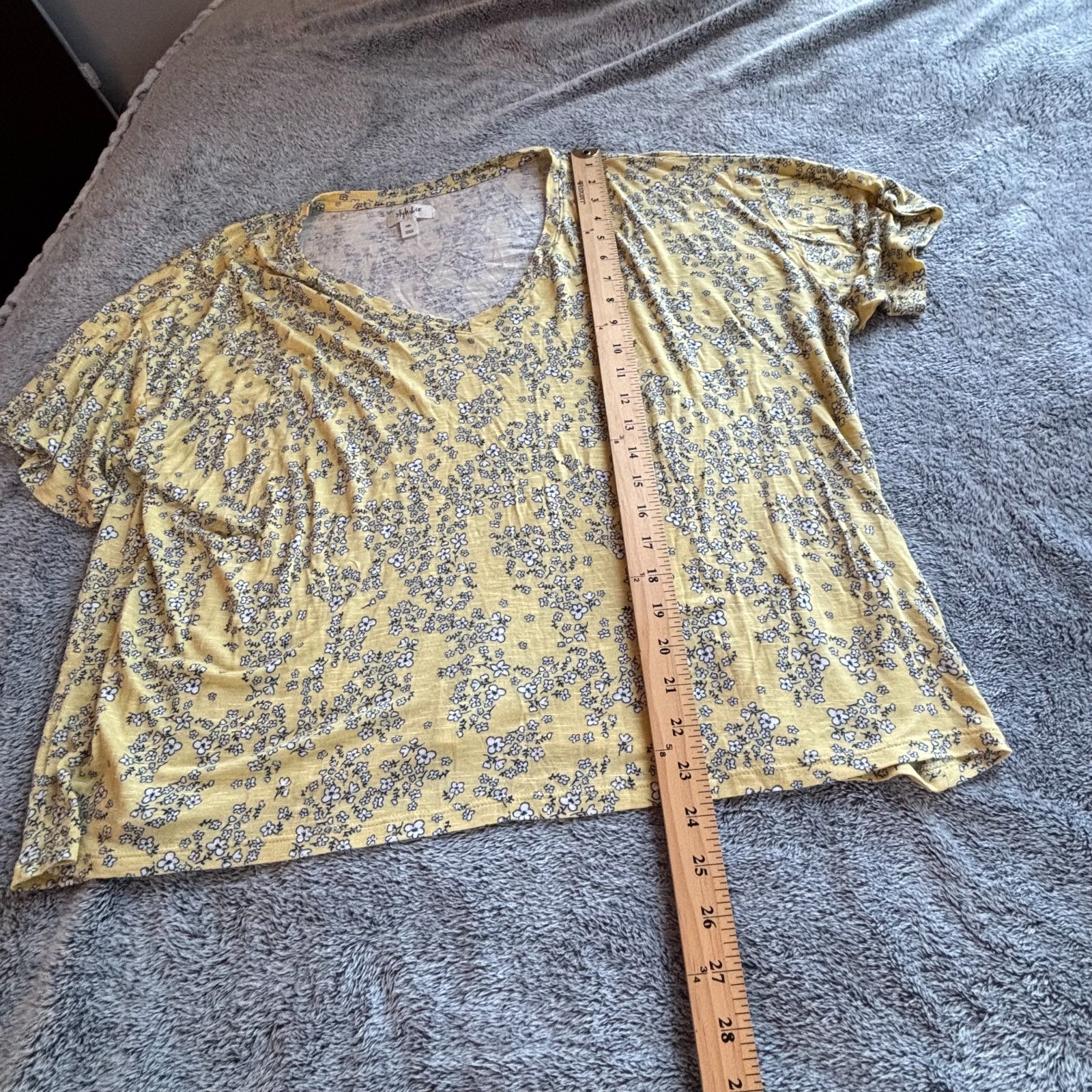 Style Co Womens Top Size 2XL Yellow Floral Boho Cottagecore Beach VNeck 18156x