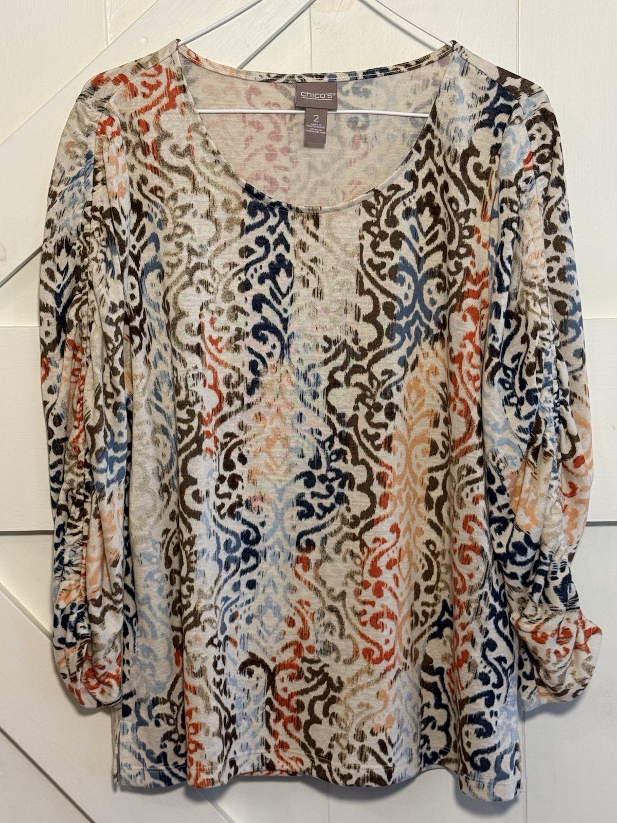 Chico’s Size 2 Multicolor Damask Print Ruched Sleeve Knit Blouse Top