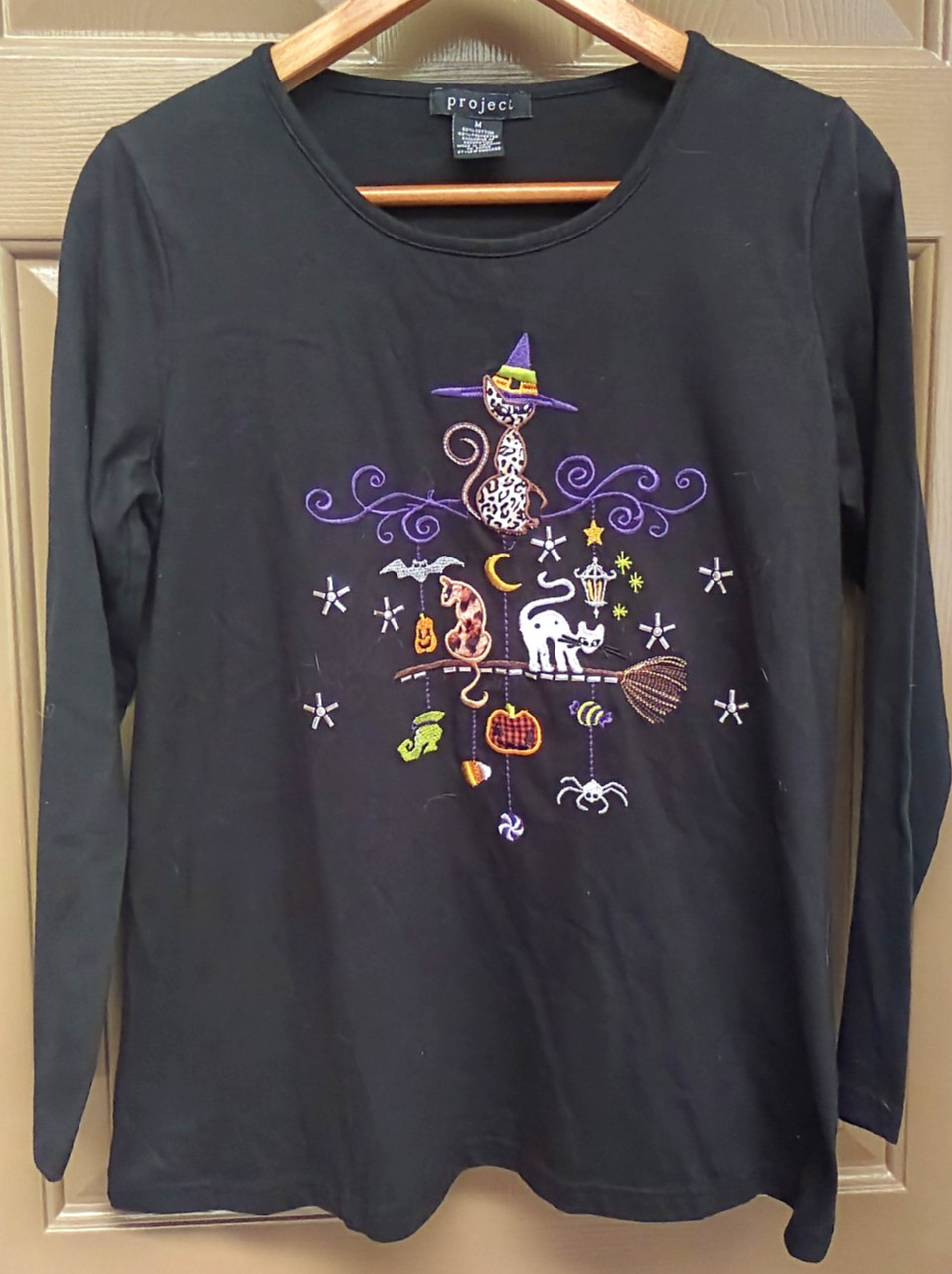 Project Sz M Halloween Shirt Women’s Black Embroidered Witch Cats FUN