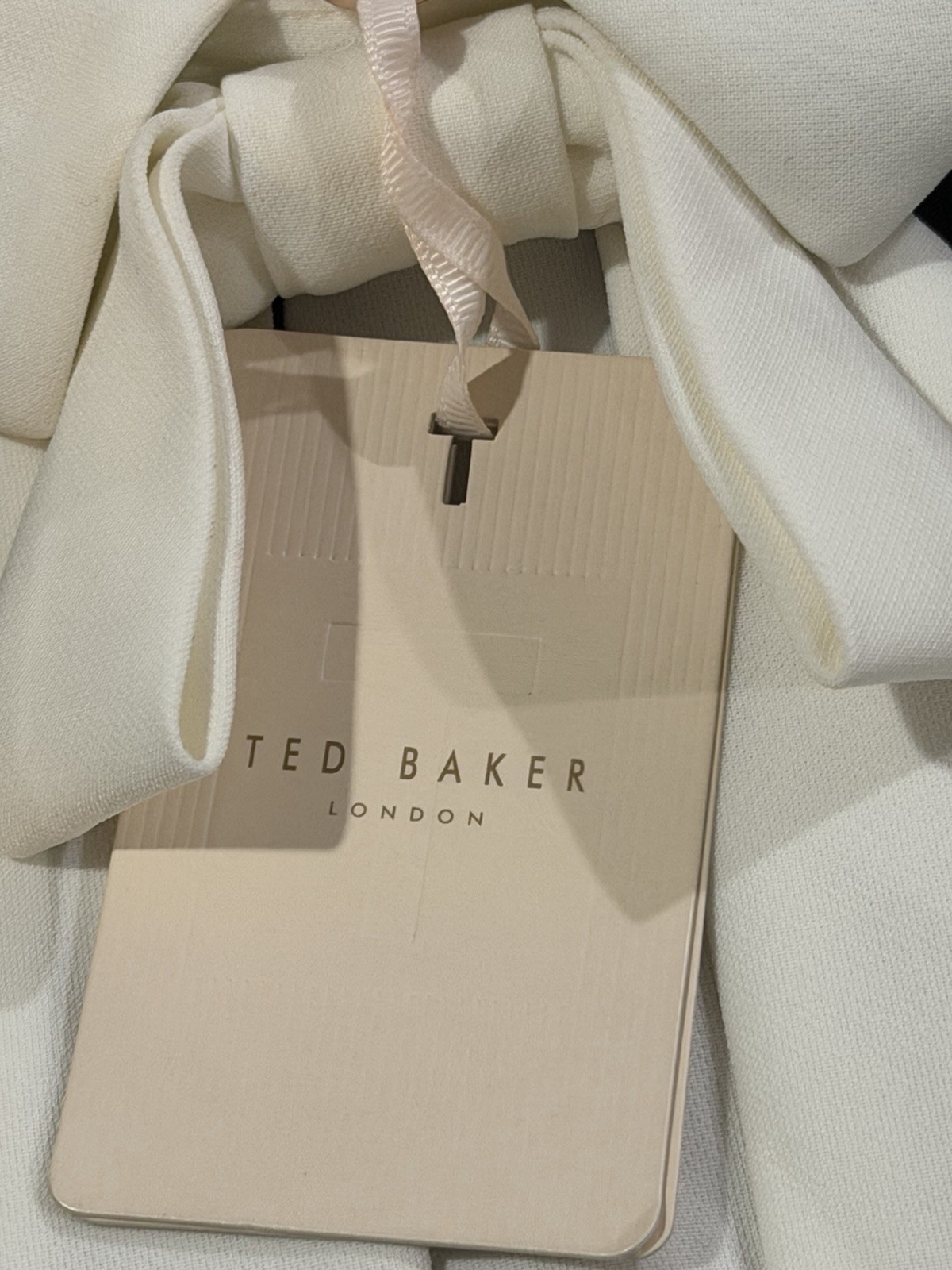 Ted Baker Sylva Bow Collar Top NWT Black White Scallop Hem Size 0 Luxury