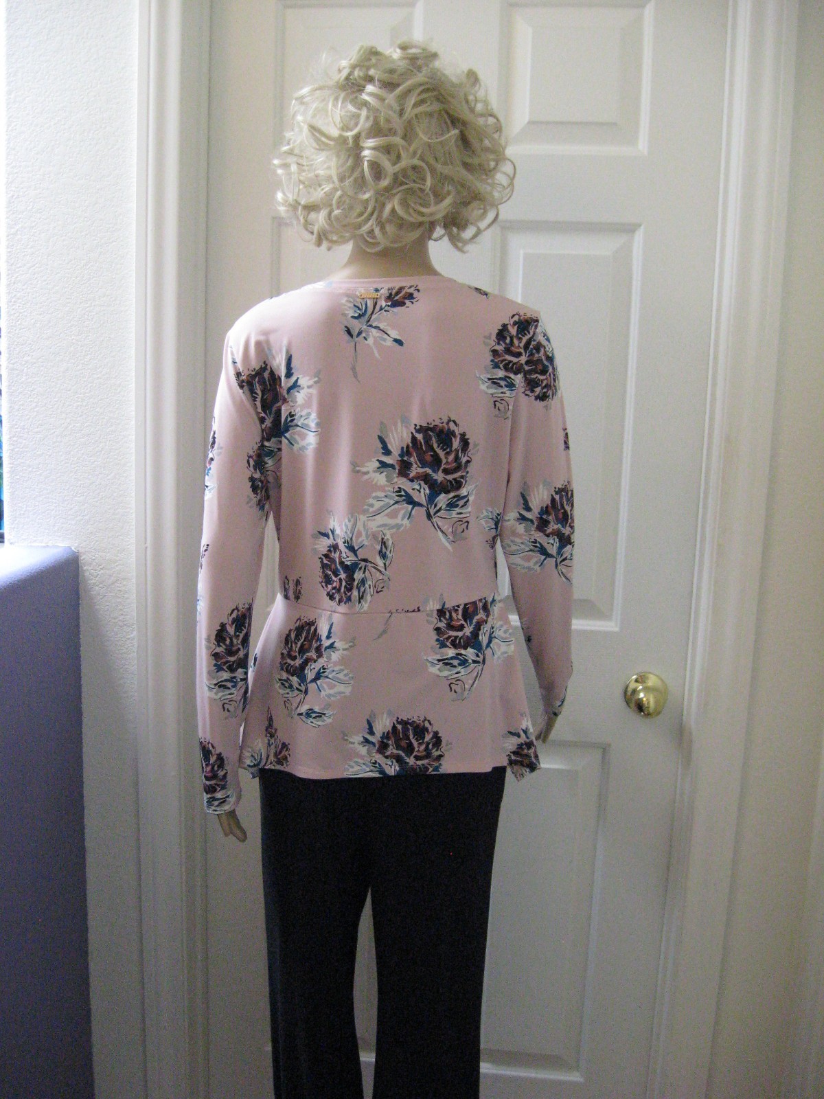 Ivanka Trump Dusty Pink Floral Long Sleeve Top Size Medium