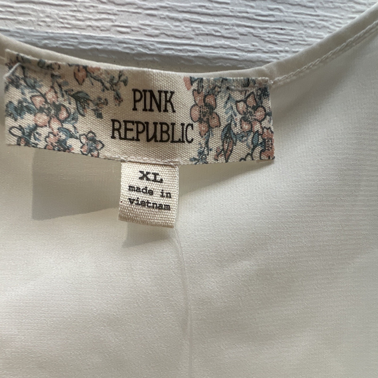 Pink Republic Ivory Solid Scoop Neck Sleeveless Pullover Tank Top Size XL