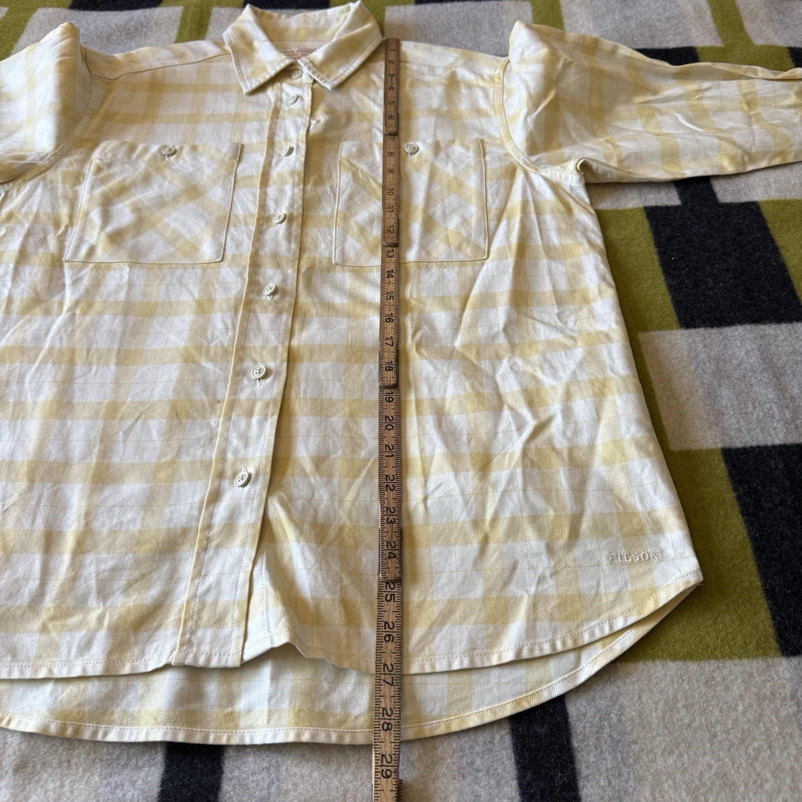 CC Filson Women’s Light Weight Alaskan Guide Flannel Shirt Medium Canary Yellow