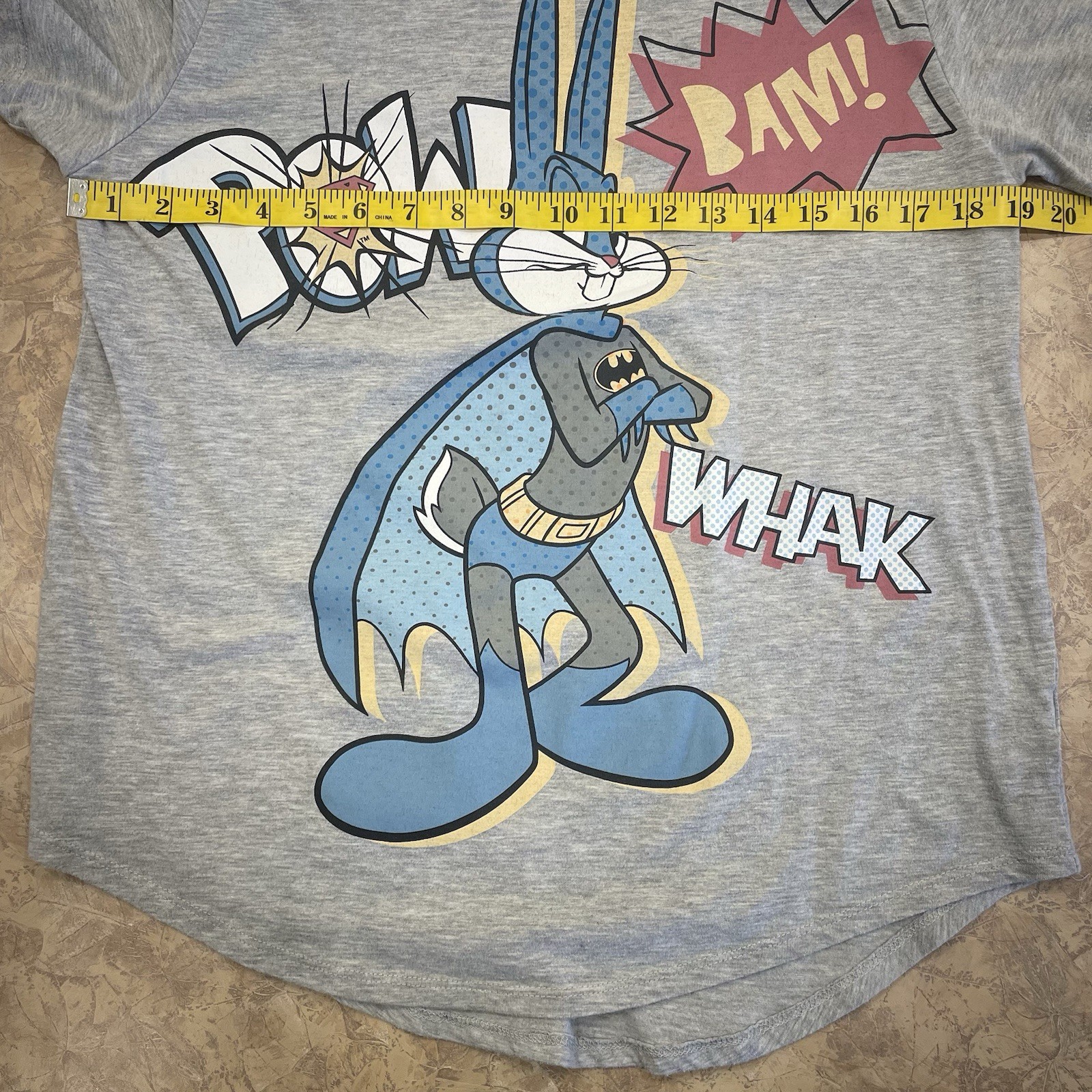 Warner Bros Youth XL Bugs Bunny Lola Bunny Batman Wonder Woman T Shirt Gray 100