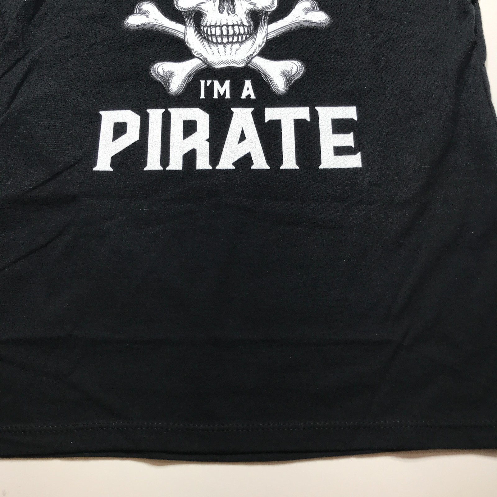 NEW Trust Me I’m A Pirate Black Graphic Short Sleeve T-Shirt Womens Size Medium