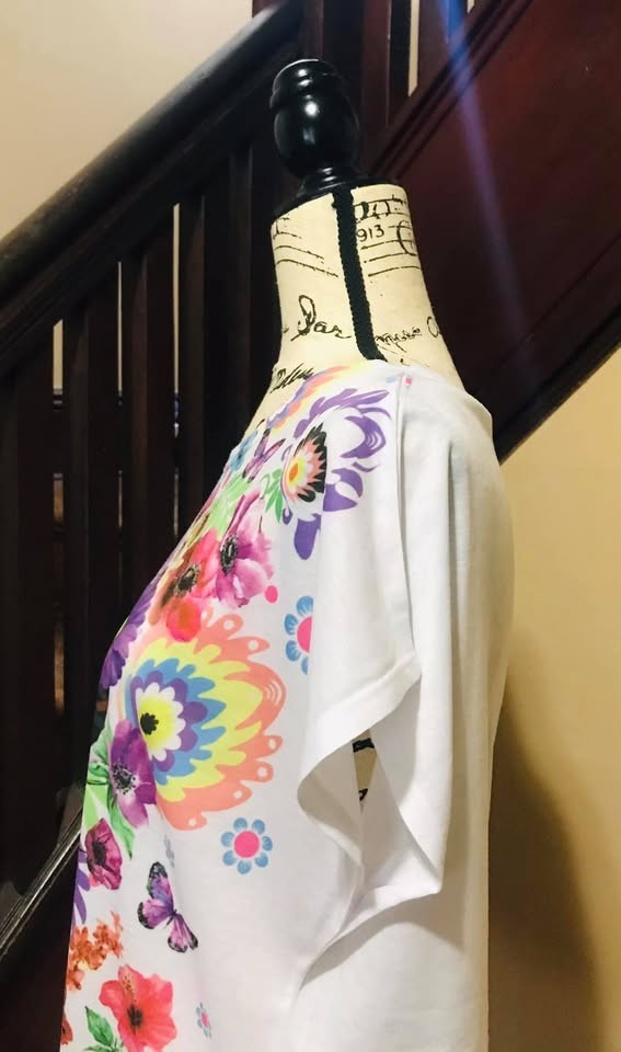 Multi-colors Graphic-Print Relax style Blouse Size M