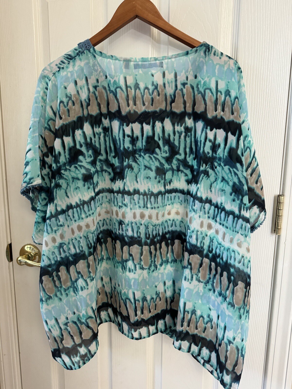 Elena Solano Woman Size 2X Multicolor Blues Lightweight Polyester Crochet V-Neck
