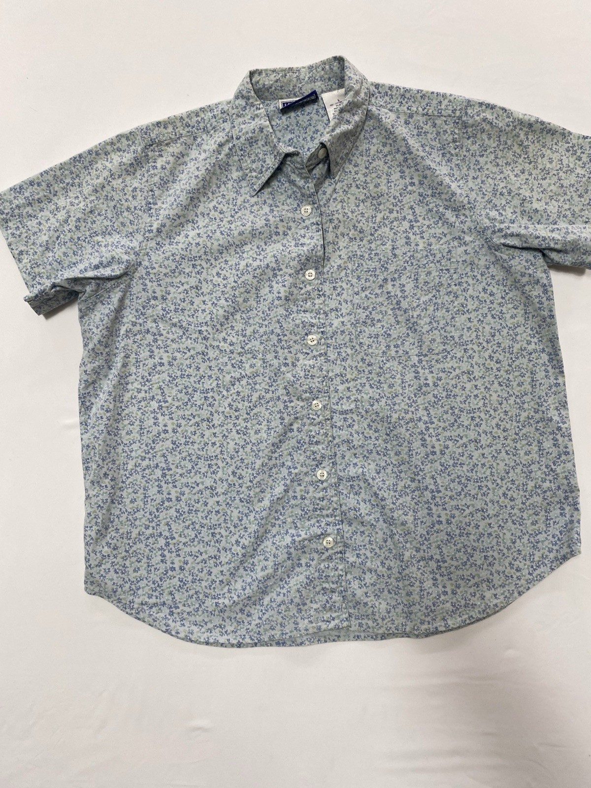 Erika & Co. Shirt Womens Large Blue Floral Cottagecore Short Sleeve Button Up
