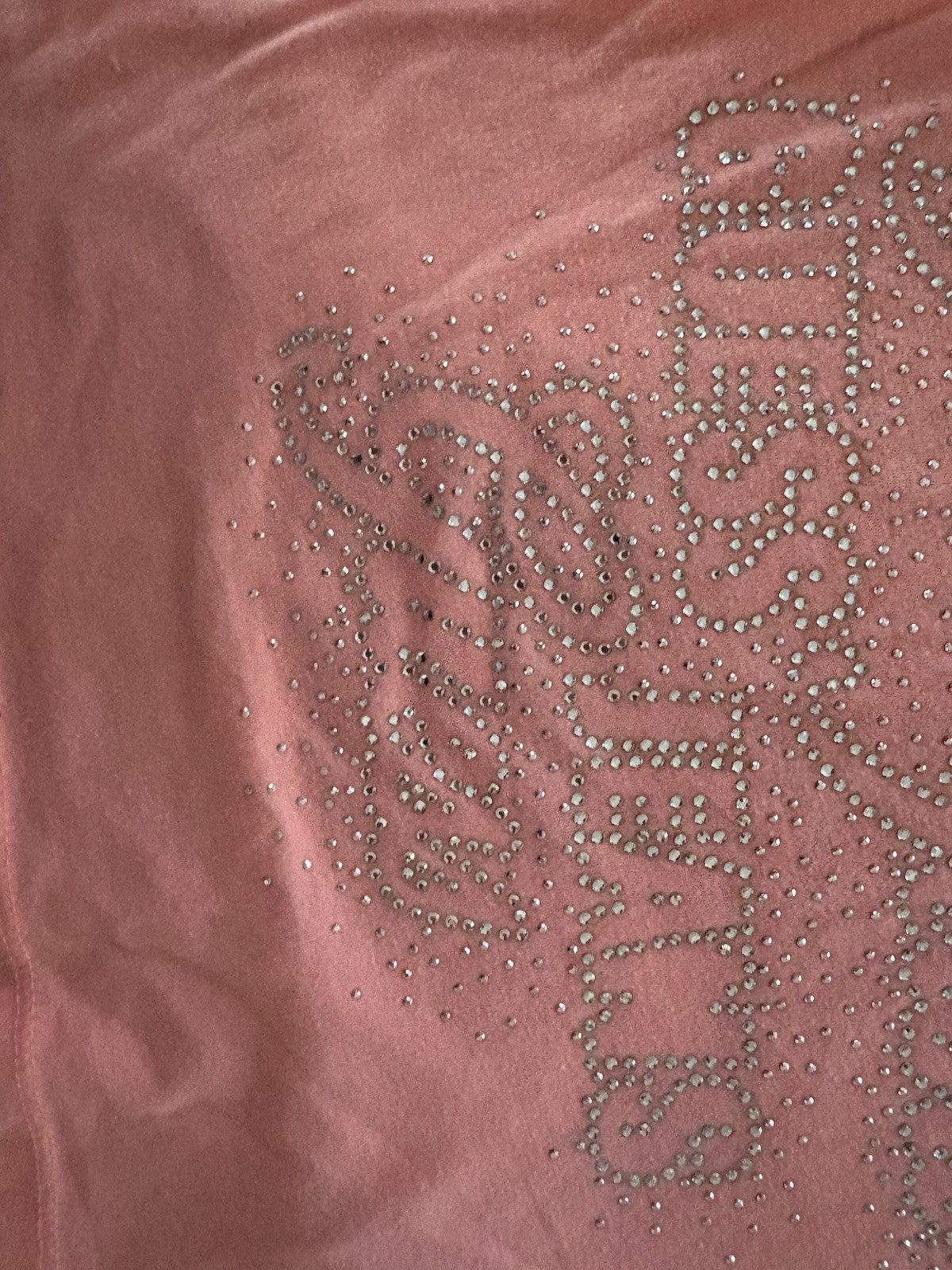 GUESS vintage Y2K-style Women’s Pink Bedazzled Logo Graphic Baby Tee